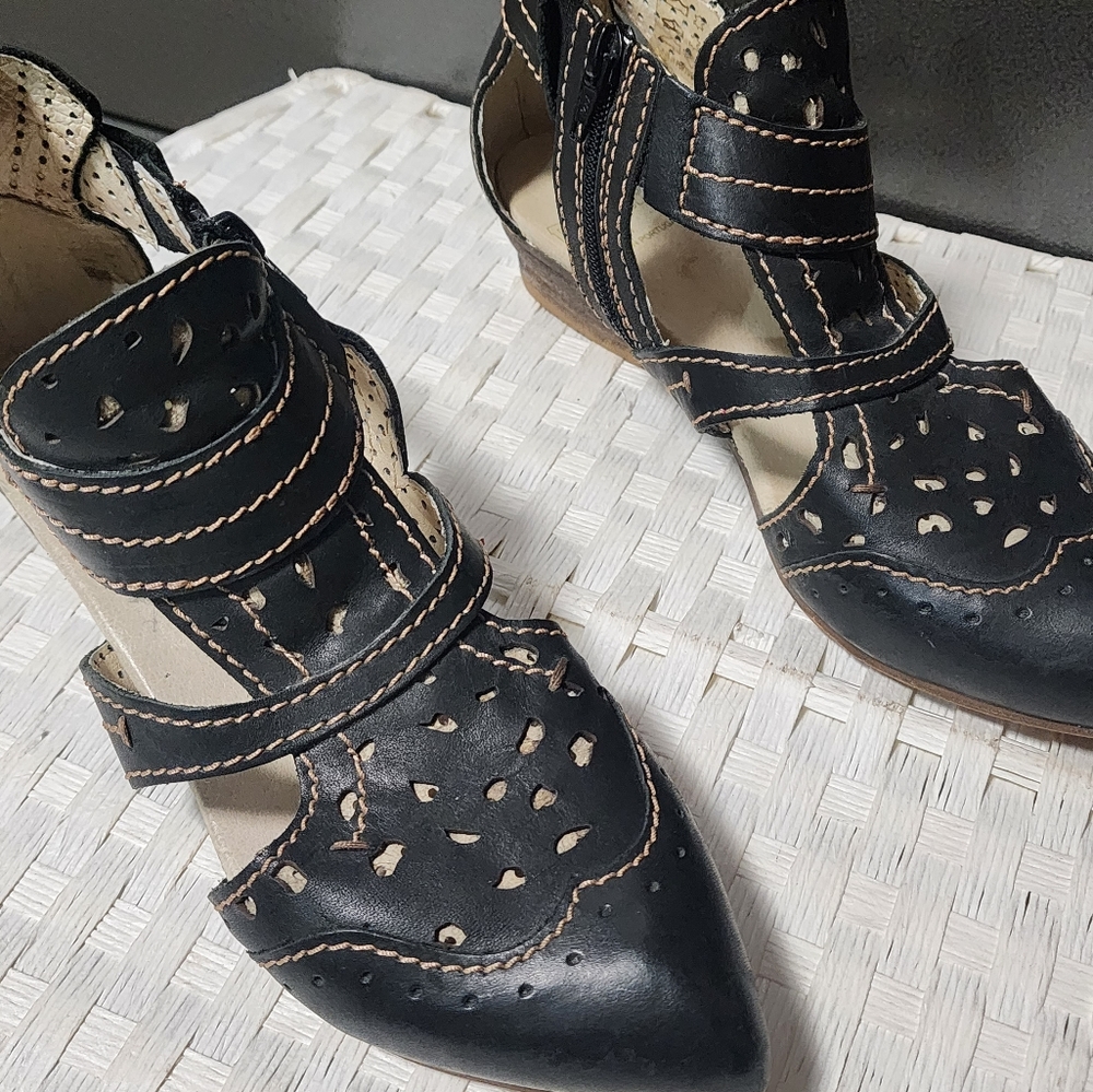 Rovers women's heels cutout side zip‎ 37 Leather Black - Picture 4 of 11